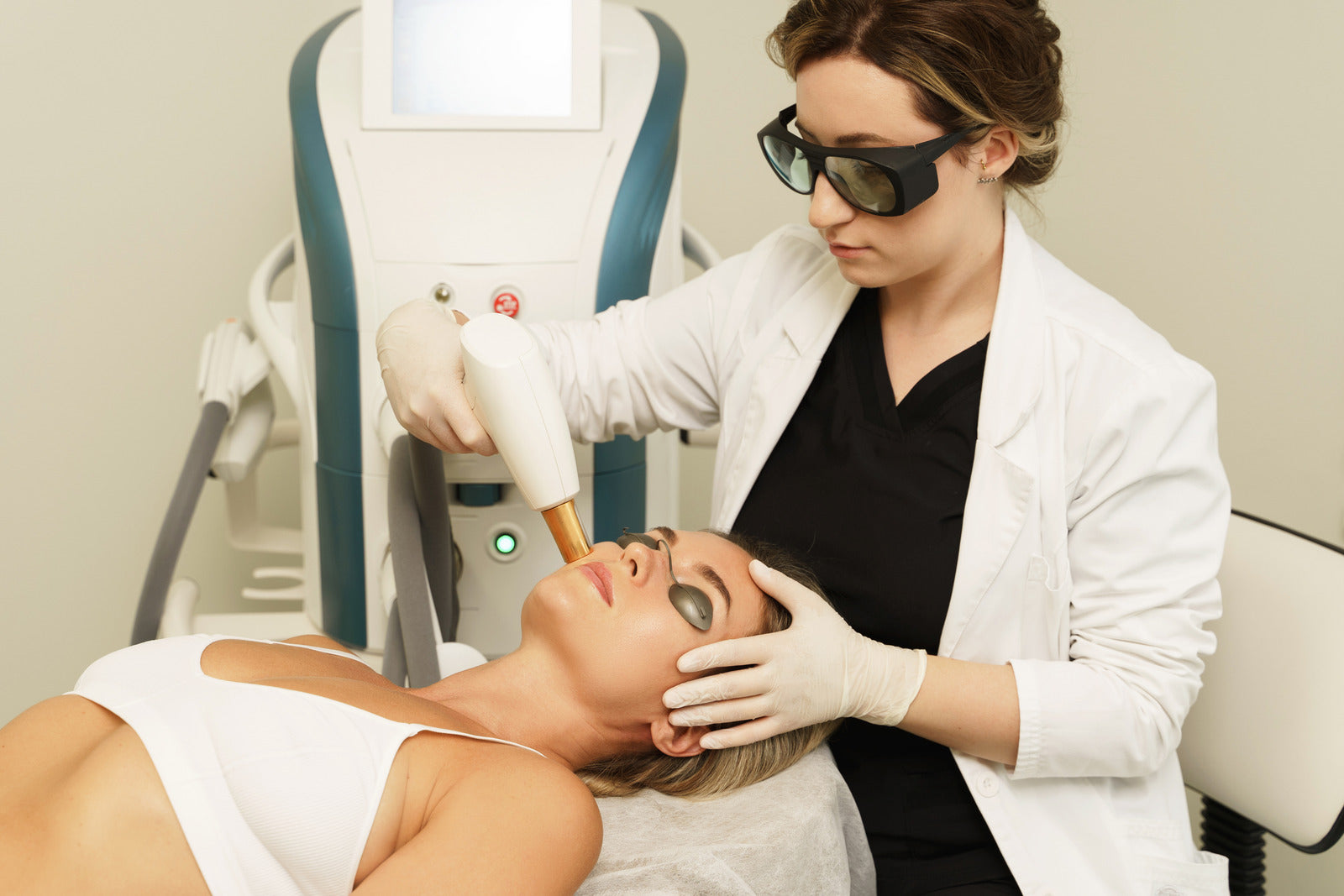 Clear + Brilliant vs. Chemical Peels: Tailored Resurfacing